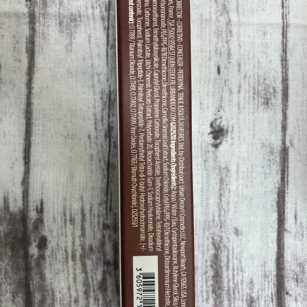 Urban Decay Stay Naked Concealer Color 80nn Powder Foundation and Concealer